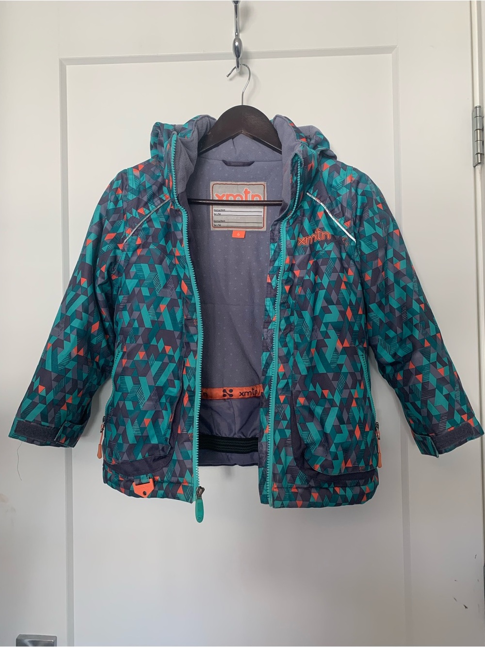 Xersion Teal Geometric Hooded Rain Jacket with Coral Accents